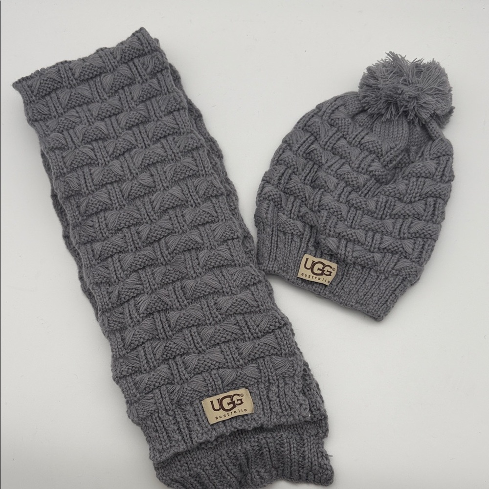 UGG Charcoal‎ Knit Hat and Scarf Set